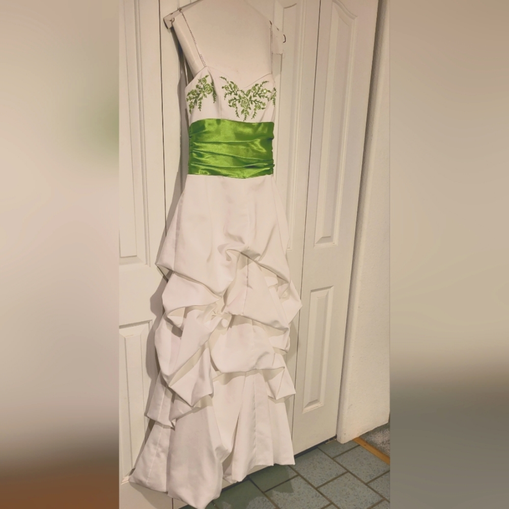 Nearly retro prom dress